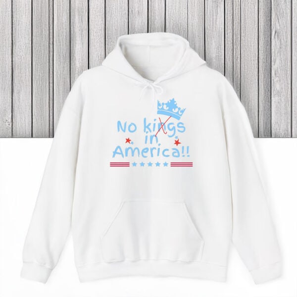 Political-Protest-Shirt,-No-Kings-in-America-Anti-Trump-T-Shirt-us