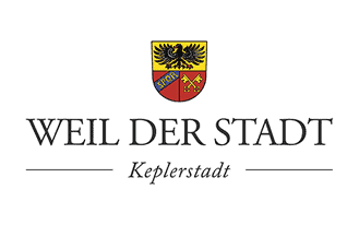 WeilDerStadt Das Bild zeigt das Wappen von Weil der Stadt mit einem Adler über den Schlüsseln. Darunter steht in eleganter Schrift „WEIL DER STADT“ und „Keplerstadt“.