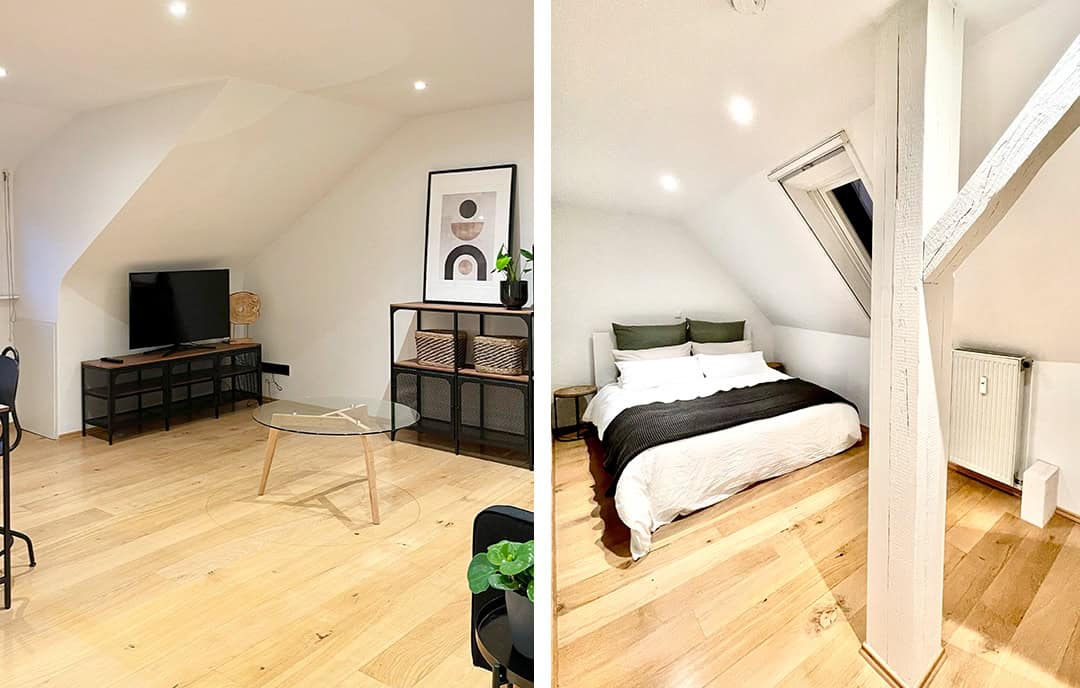 FeWo-Kombi Linkes Bild: Modernes Wohnzimmer mit Holzboden, Fernseher auf einem Ständer, rundem Couchtisch aus Glas und abstrakter Kunst an der Wand. Rechtes Bild: Gemütliches Schlafzimmer mit Dachschräge, Doppelbett mit weißer und dunkler Bettwäsche und Heizkörper.