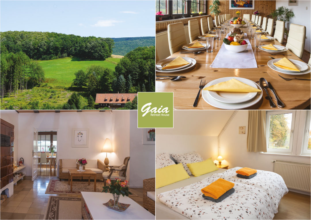 Eine Collage aus einer malerischen Landschaft mit Wäldern und Feldern, einem Esstisch mit Tellern und Obst, einem gemütlichen Wohnbereich mit Sofas und Tisch sowie einem Schlafzimmer mit einem ordentlich gemachten Bett und Handtüchern. In der Mitte befindet sich ein grünes Logo mit dem Gaia Forest House.