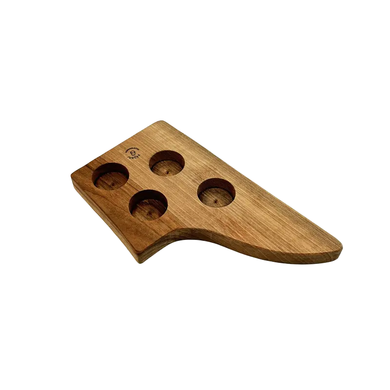 unikatni leseni svečnik iz bele krajine