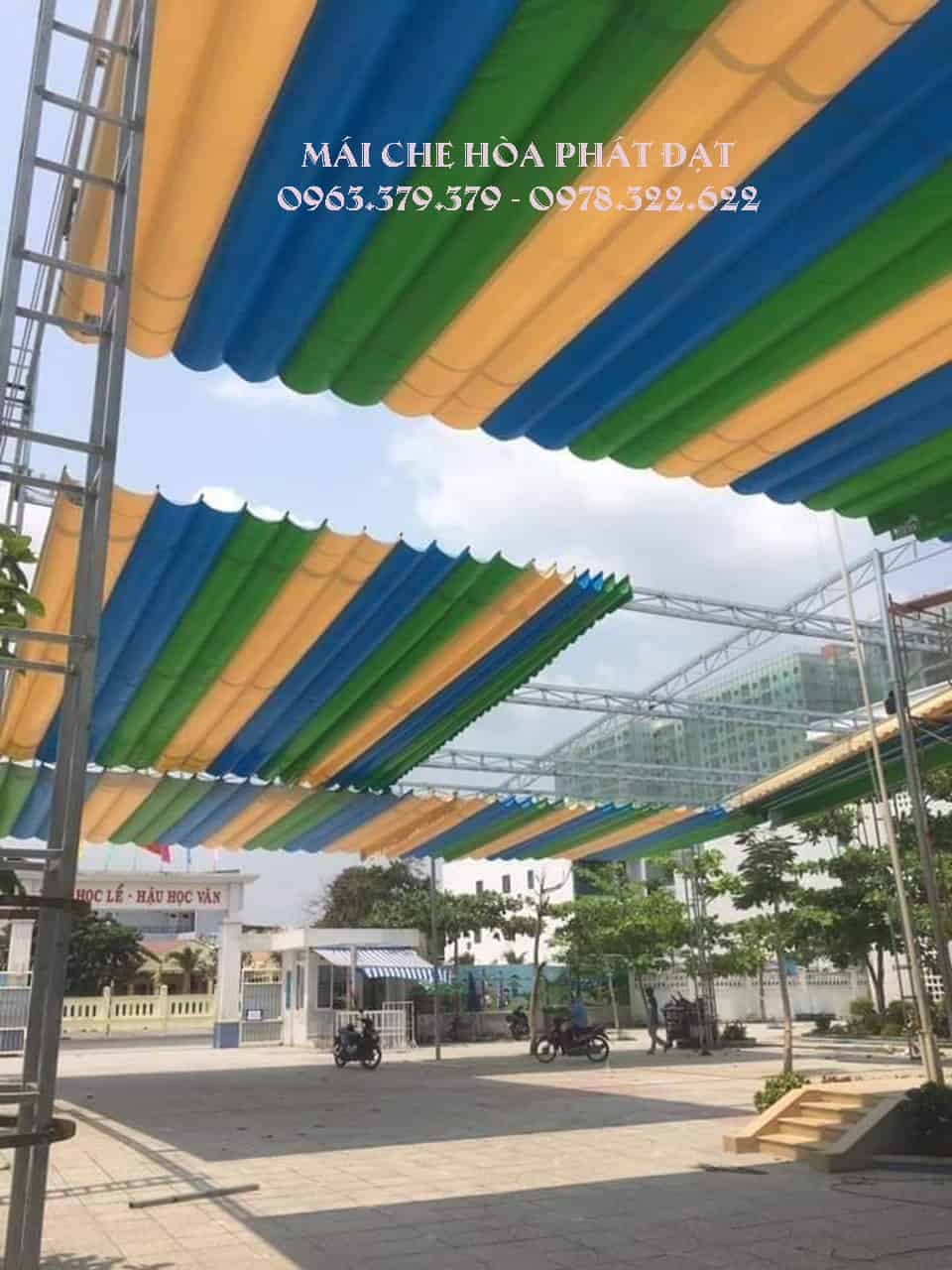 mái-bạt-kéo-di-động-sân-trường-khổ-lớn