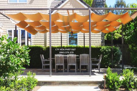 mái-hiên-quán-cafe