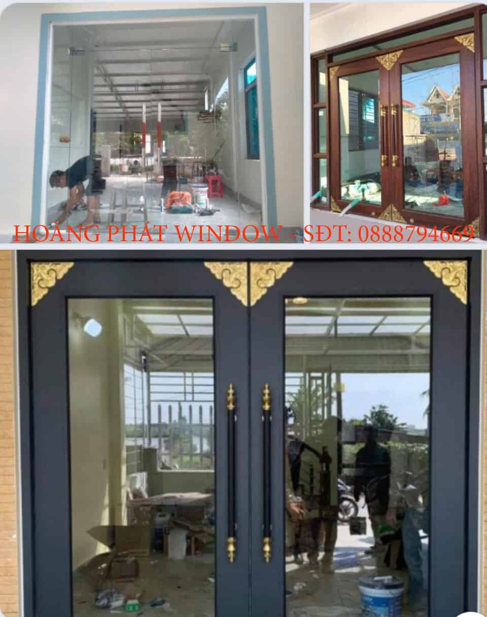 Mẫu-cửa-chính-đẹp-bằng-kính-cường-lực