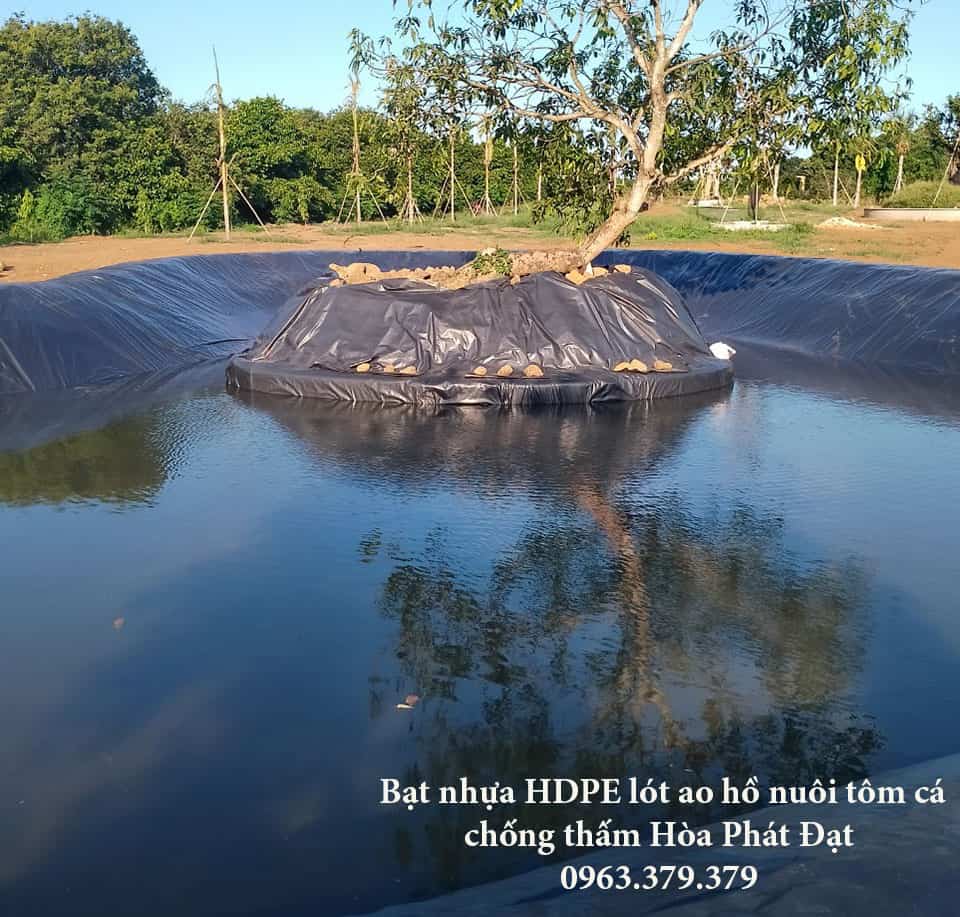Bạt-nhựa-HDPE-lót-hồ-cảnh-quan