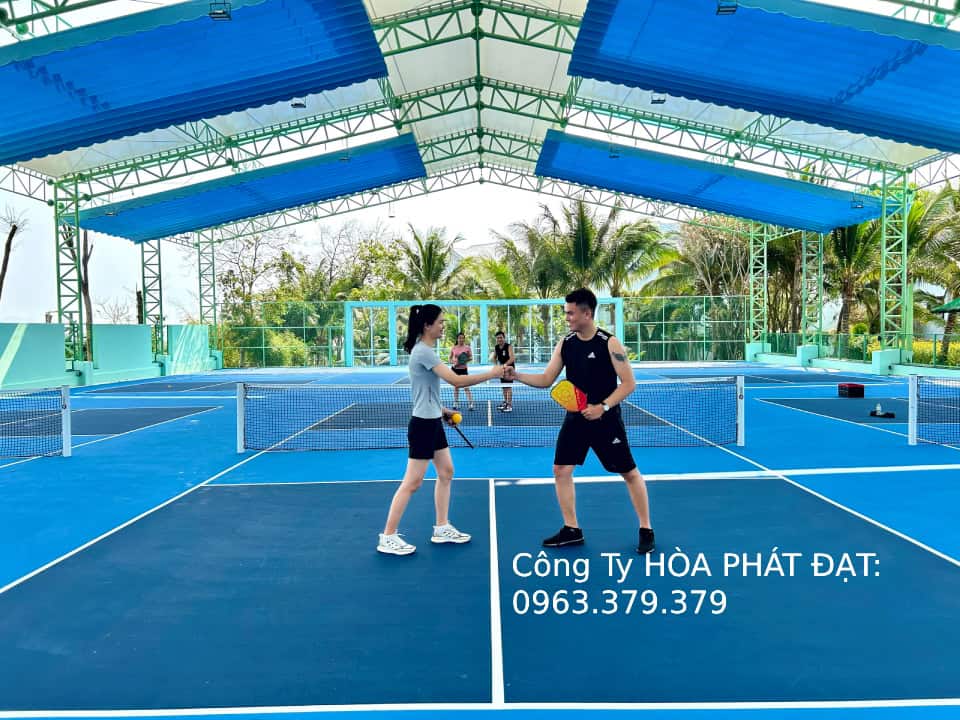 mái-kéo-sân-chơi