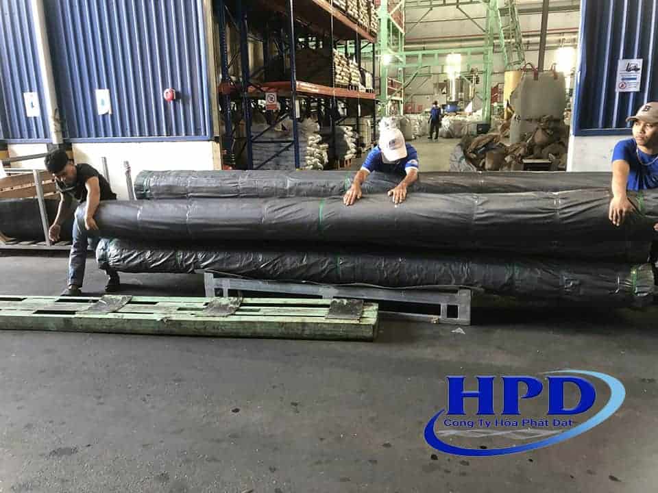 Bạt HDPE lót hồ tôm Kho màng chống thấm HDPE lót ao hồ tôm cá Hòa Phát Đạt