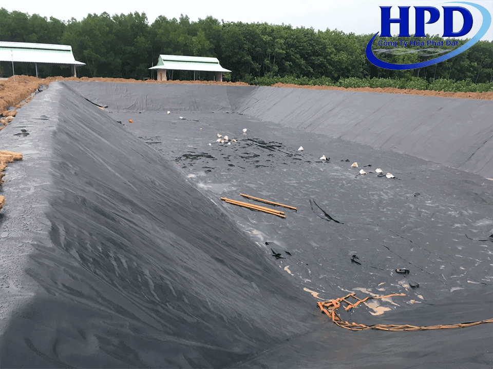 thi-cong-dao-ham-de-lot-bat-HDPE