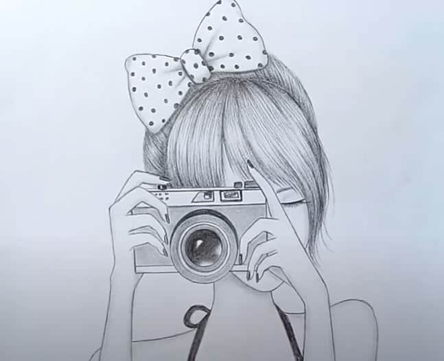 How to draw a girl taking a photo for beginners