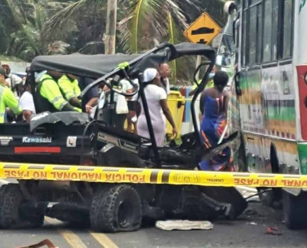 Accidente de tránsito en San Andrés, con víctimas fatales, involucrando un vehículo y una motocicleta, en el contexto de la tragedia familiar en Huila.
