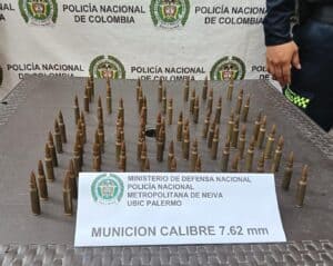 Munición de fusil de 7.62 mm incautada en Palermo, Huila, por la Policía Nacional, durante operativo contra el tráfico ilegal de armas.