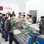 Comedores escolares en Huila TV mostrando servicio de alimentación para estudiantes en un ambiente moderno y eficiente.