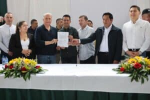 Inversión en alcantarillado en Isnos para mejorar infraestructura sanitaria y servicios públicos, promoviendo desarrollo y bienestar en la comunidad local.