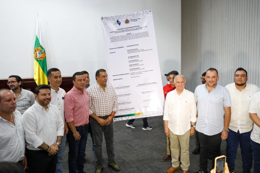 Impulso a la comunicación local en Huila, reunión de autoridades y funcionarios con el propósito de fortalecer la presencia de Huila TV en la región.