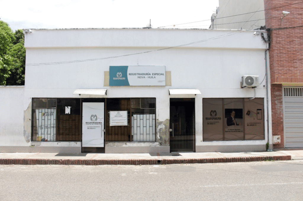 Registro de la Registraduría en Neiva Huila, oficina de atención civil, servicios de identificación y trámites en la región.