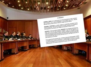 Imagen del Consejo de Estado en sesión, frenando decreto que fijaba aumento del salario mínimo para 2026 en Colombia.