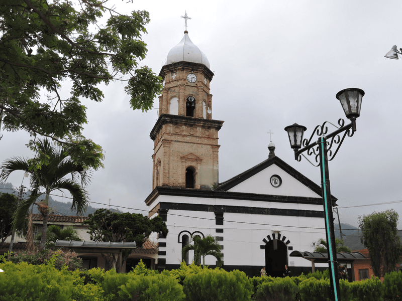 Descartan ataque armado contra estación policial en Íquira