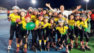 Patinadoras juveniles de Huila en competencia nacional de patinaje.