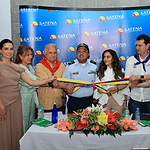 Inauguración de la nueva ruta aérea entre Neiva y Medellín con autoridades y representantes de Huila TV.
