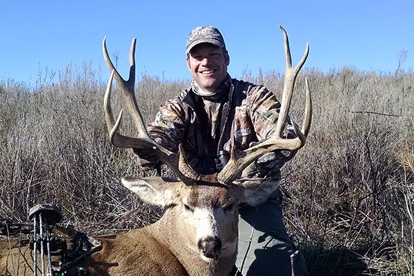 kris-kobach-hunting-600x400 kris-kobach-hunting-600x400