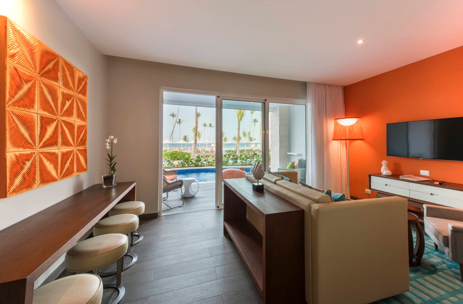 Swim up Flat Suite Nickeledeon Punta Cana