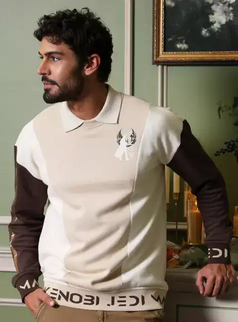 Disney fashion, Mickey Mouse hoodie, Disney clothing, stylish Disney apparel, casual Disney wear.