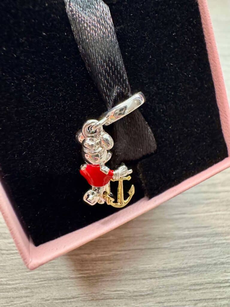 Disney Mickey Mouse charm bracelet with anchor and red shorts, ideal for Disney fashion lovers.