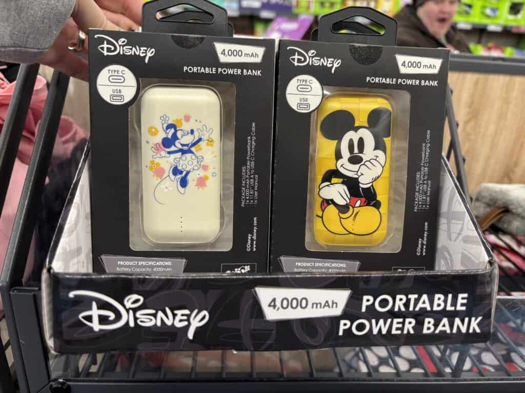 Disney Mickey Mouse and Donald Duck portable power banks, 4000mAh capacity, perfect for Disney fans.