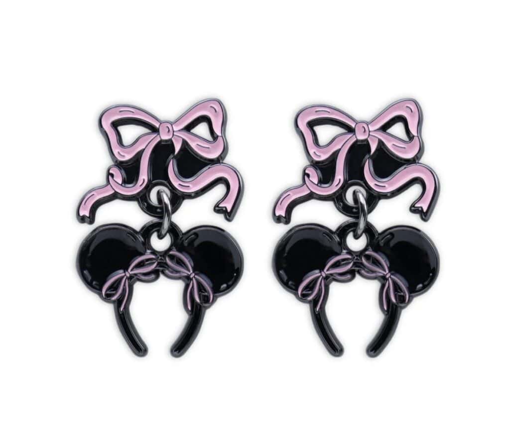 Cute pink bow and Minnie Mouse head earrings with black accents.
