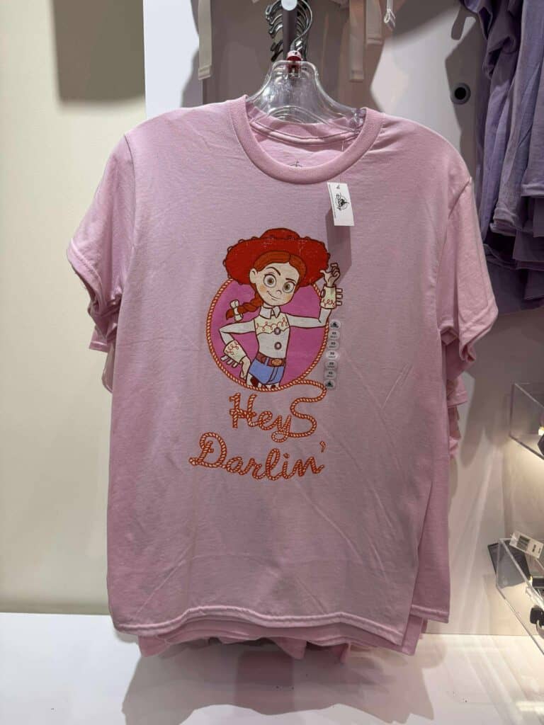 Pink Disney T-shirt featuring a cartoon princess with "Hey S Darling" text.