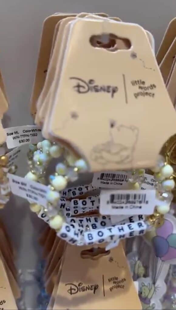 Disney Little World Project bag with Winnie the Pooh design, perfect for Disney fans.