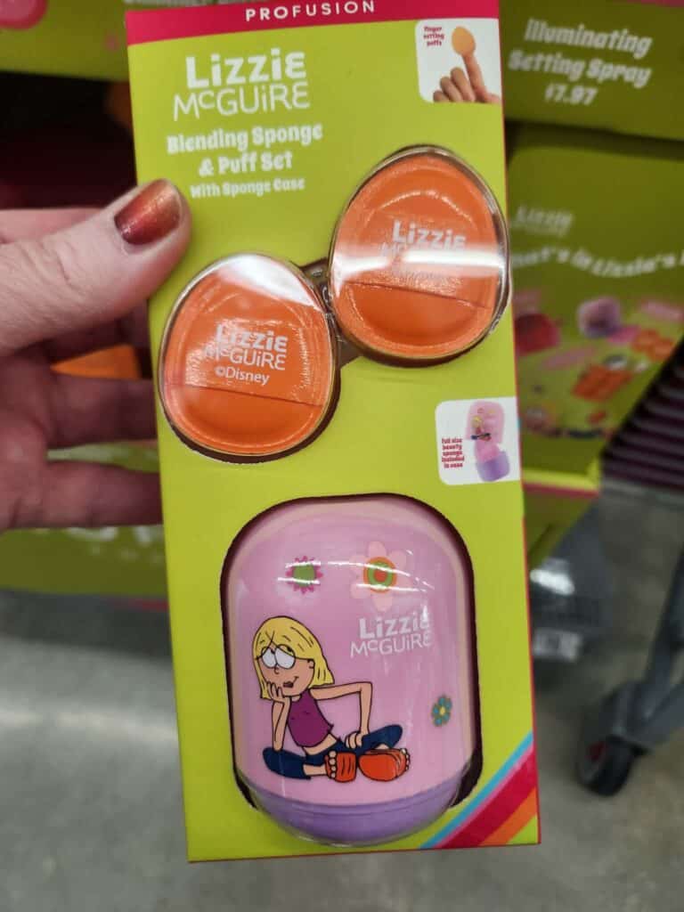 Blending sponge and puff set featuring Lizzie McGuire for Disney fans. Perfect for makeup applicatio.