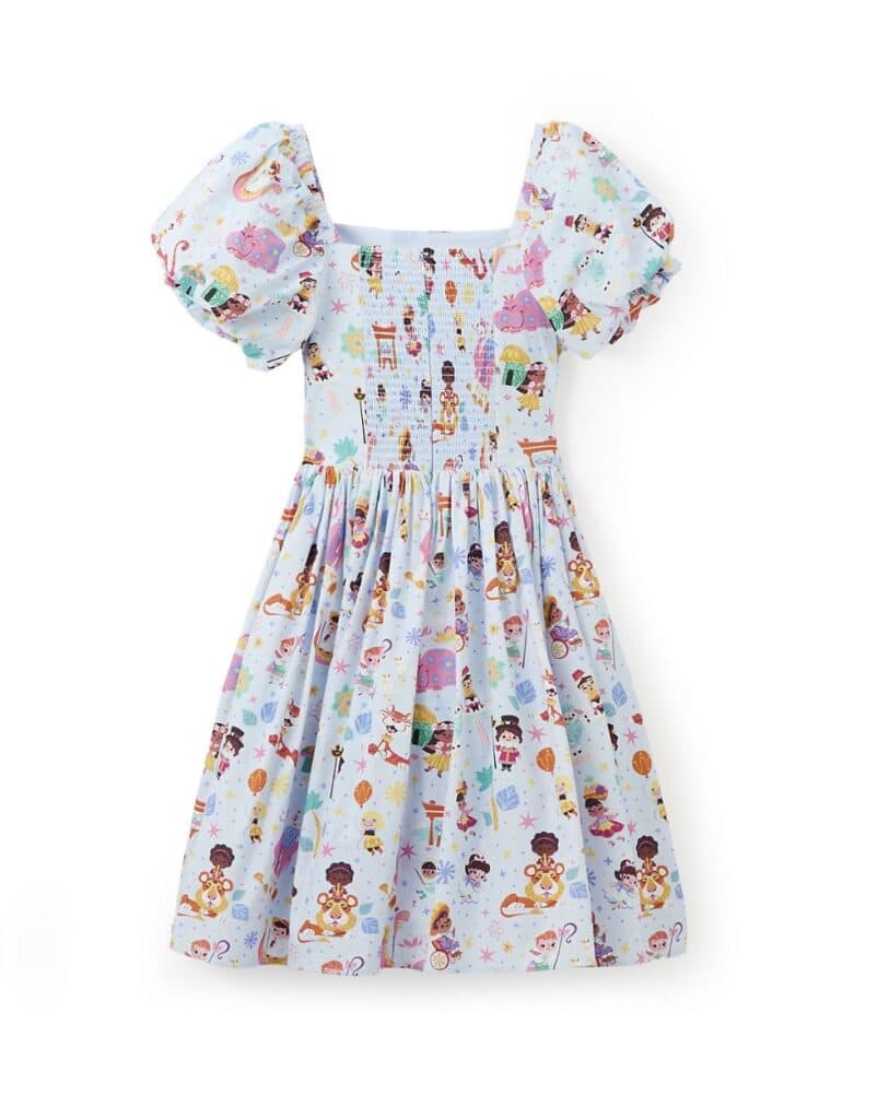 Disney princess dress for girls with colorful character prints and puff sleeves. Perfect for dress-u.