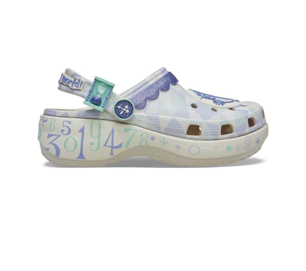 Children's Disney clog shoe with snowflake and number patterns in pastel colors.