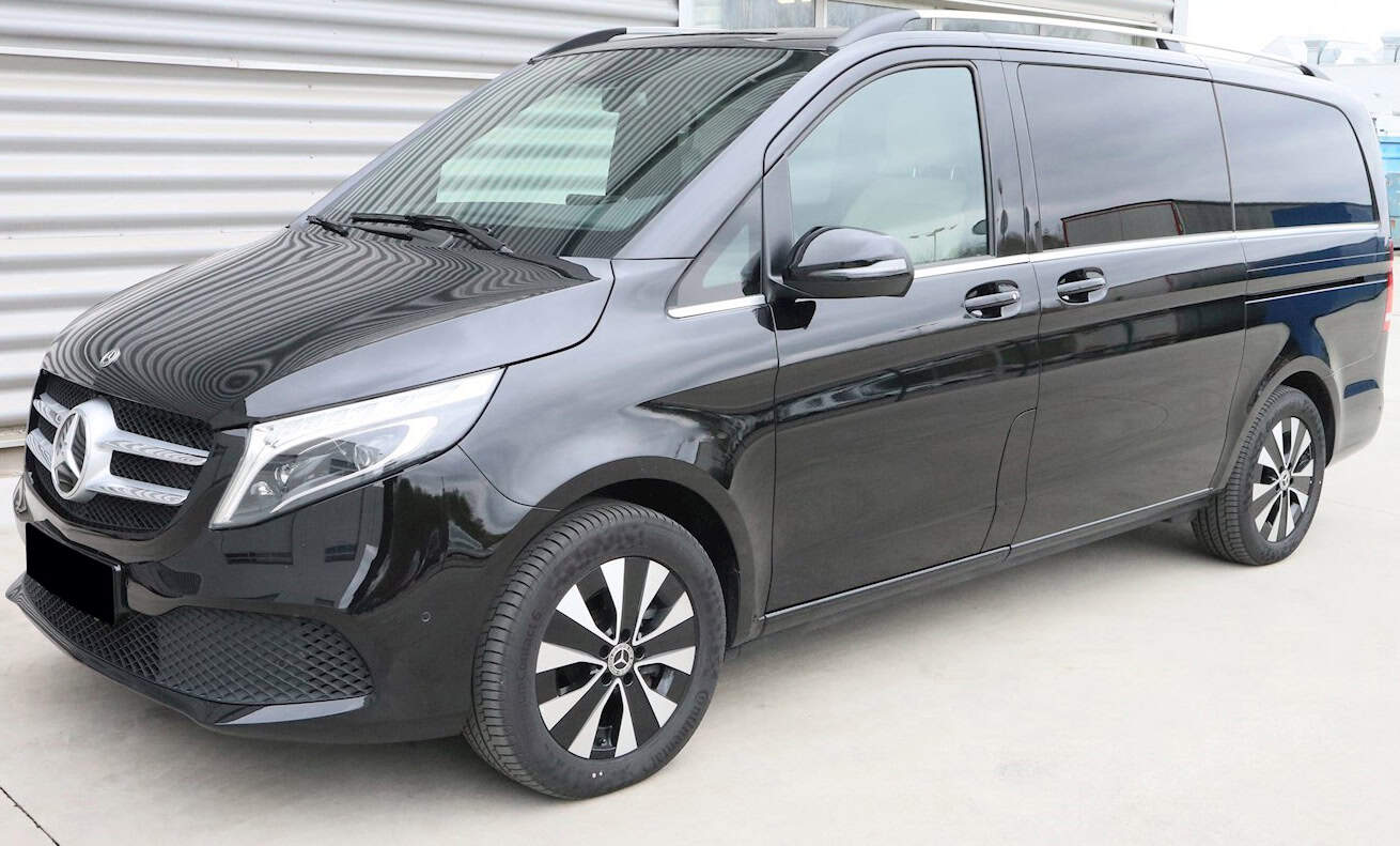 We instruct all our staff to continue the strict implementation of our internal safety procedures and additional bus hygiene measures.