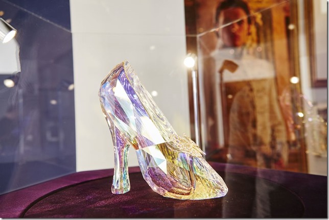 Swarovski-Glass-Slipper-2