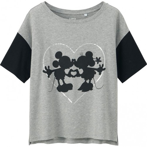 Uniqlo Mickey and Minnie Mouse Graphic T-Shirt
