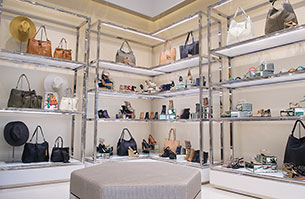 Vince Camuto2