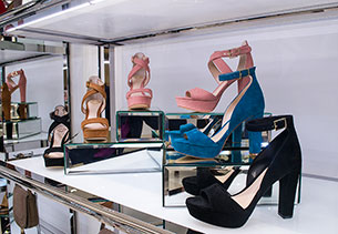 Vince Camuto4