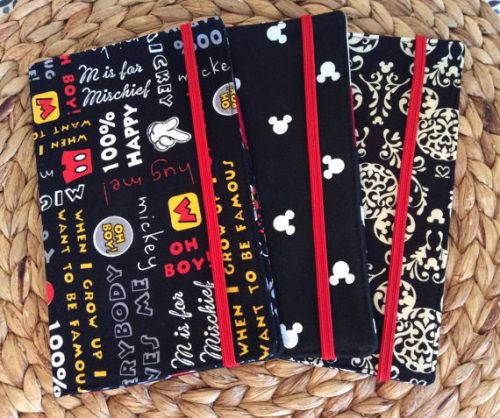 disney-passport-holder