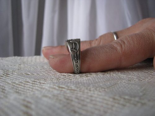 Disney spoon ring side