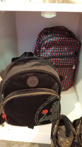 kipling snow white