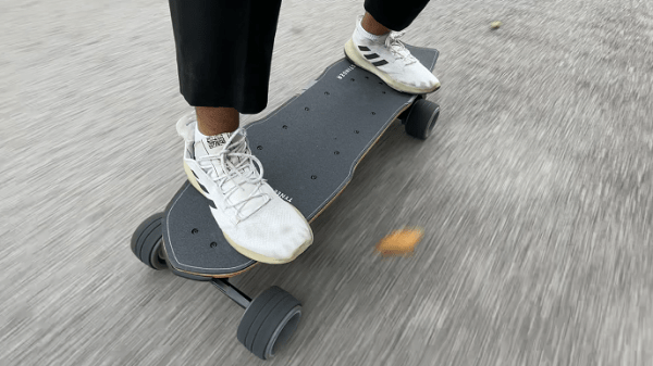 riding photo of Tynee Stinger