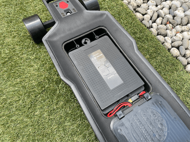 Photo of Maxfind FF Pro battery enclosure