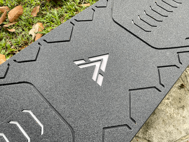 Photo of Acedeck Horizon deck closeup