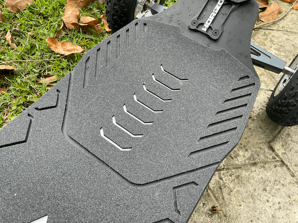 Photo of Acedeck Horizon deck closeup