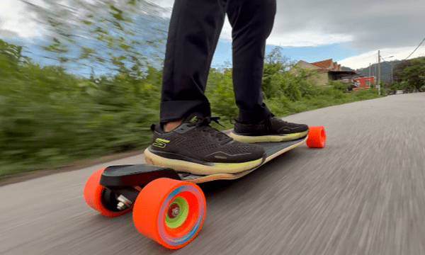 Riding Photo of Meep Ampboard
