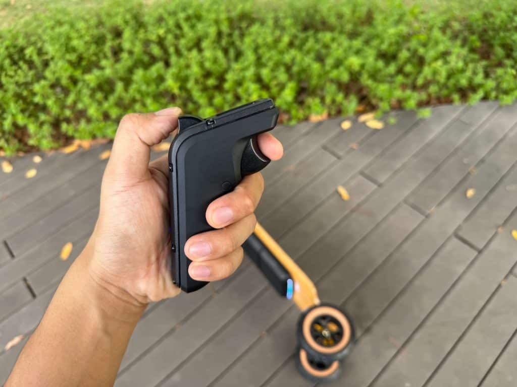 Evolve Fusion Remote side view