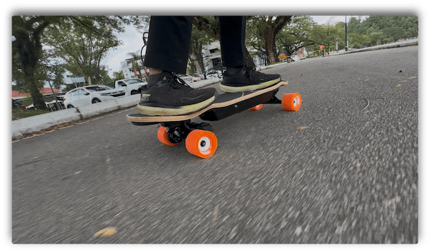 RIDING PHOTO OF Linnpower Mini 5 Viper