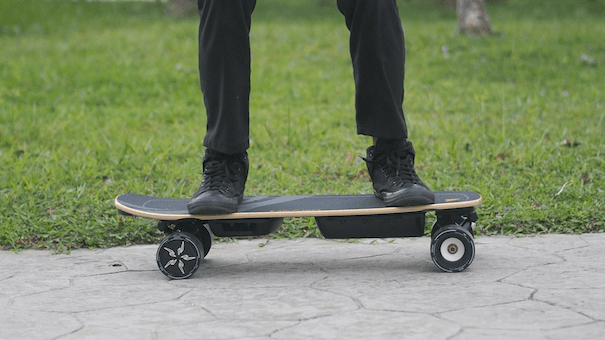 Standing on the Meepo Mini 3s